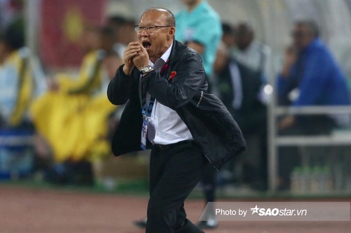 Sau cuộc họp của Liên đoàn bóng đá Malaysia diễn ra vào hôm nay, HLV Park Hang Seo đã có tên trong danh sách ứng viên dẫn dắt tuyển Malaysia.