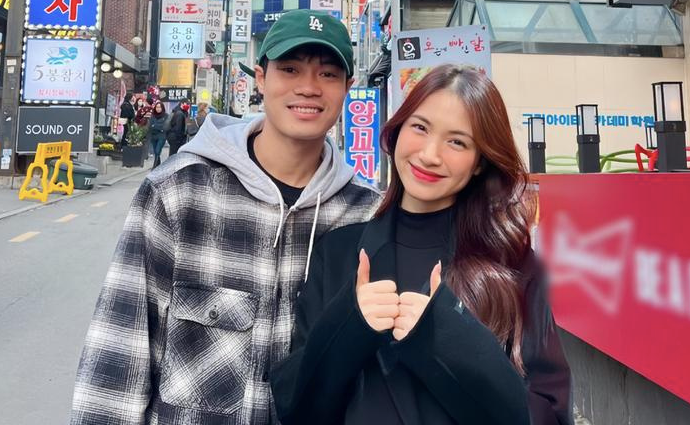 Vào năm 2023, Hoà Minzy từng đến Hàn Quốc thăm và mừng sinh nhật Văn Toàn khi anh đang thi đấu cho CLB Seoul E-Land.