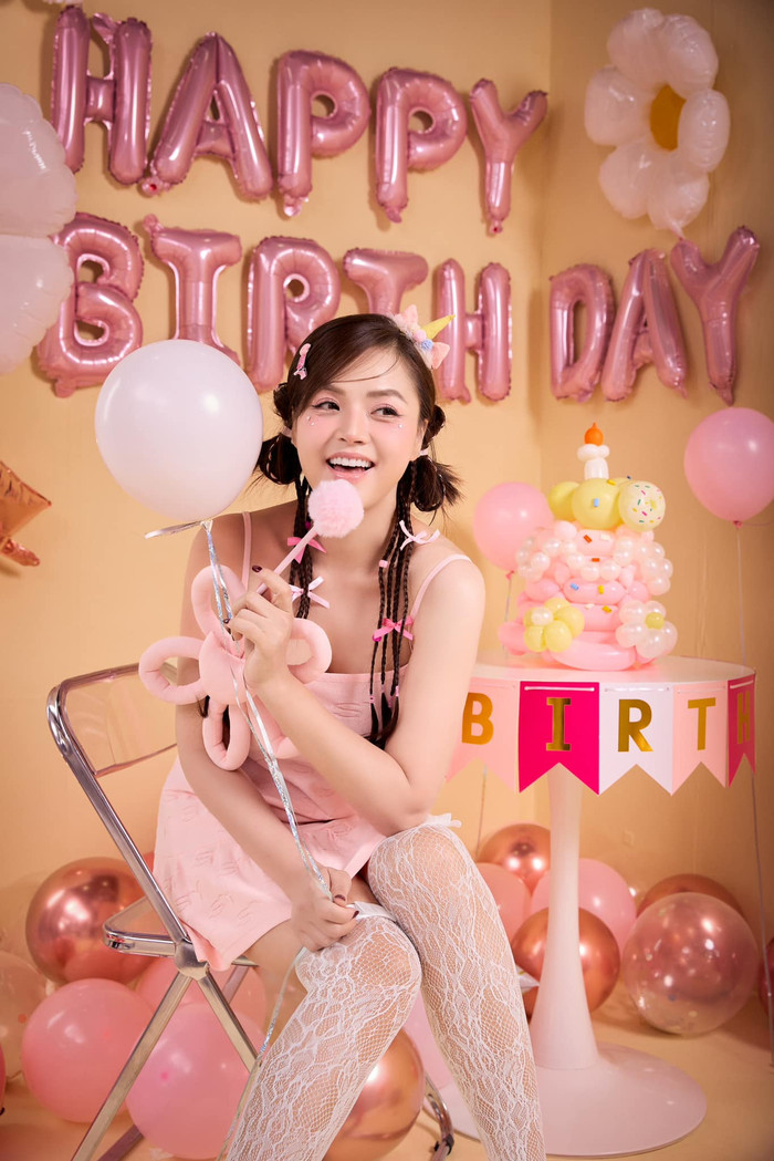 Thu Quỳnh vừa đón tuổi mới ngập tràn hạnh phúc.