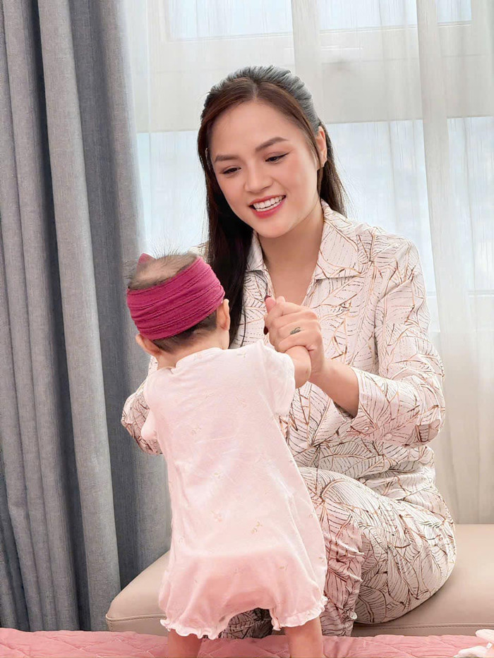 Thu Quỳnh đã làm mẹ của 2 nhóc tỳ đáng yêu.