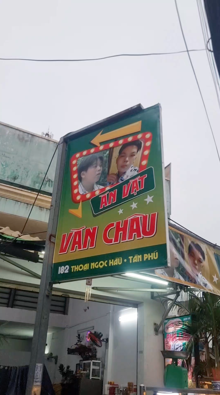 Hiện tại, Huỳnh Ngân đang mở quán ăn vặt tại quận Tân Phú, TP HCM.