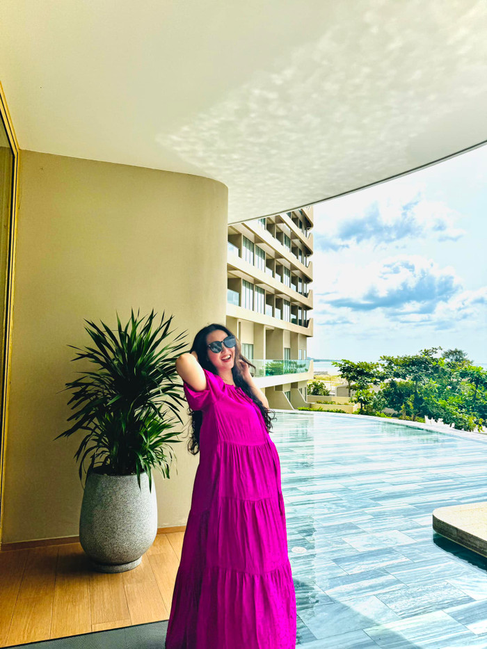 Nữ ca sĩ mang năng lượng tự tin, vui vẻ trong hành trình mang bầu.