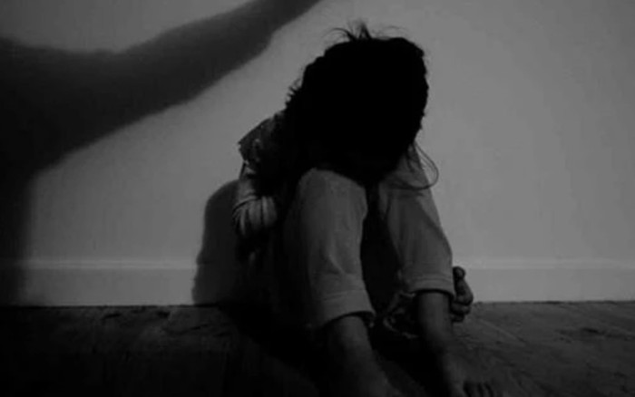 Nữ sinh lớp 8 mang song thai do hàng xóm 60 tuổi xâm hại Ảnh 2