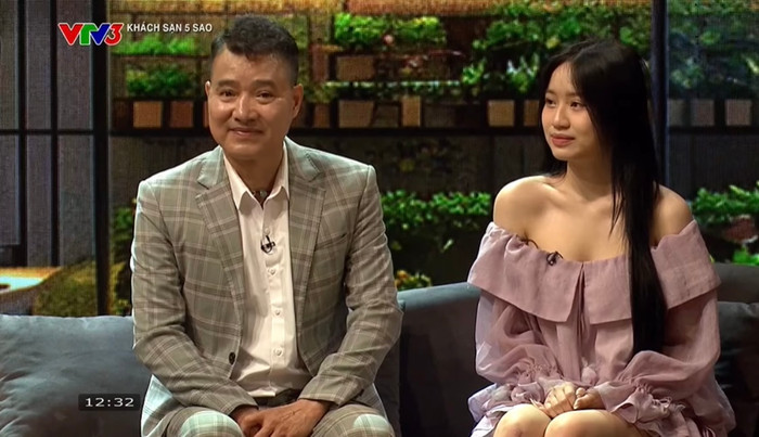 Con gái lớn của danh thủ Hồng Sơn lần đầu lộ diện, tiết lộ điều tủi thân Ảnh 4