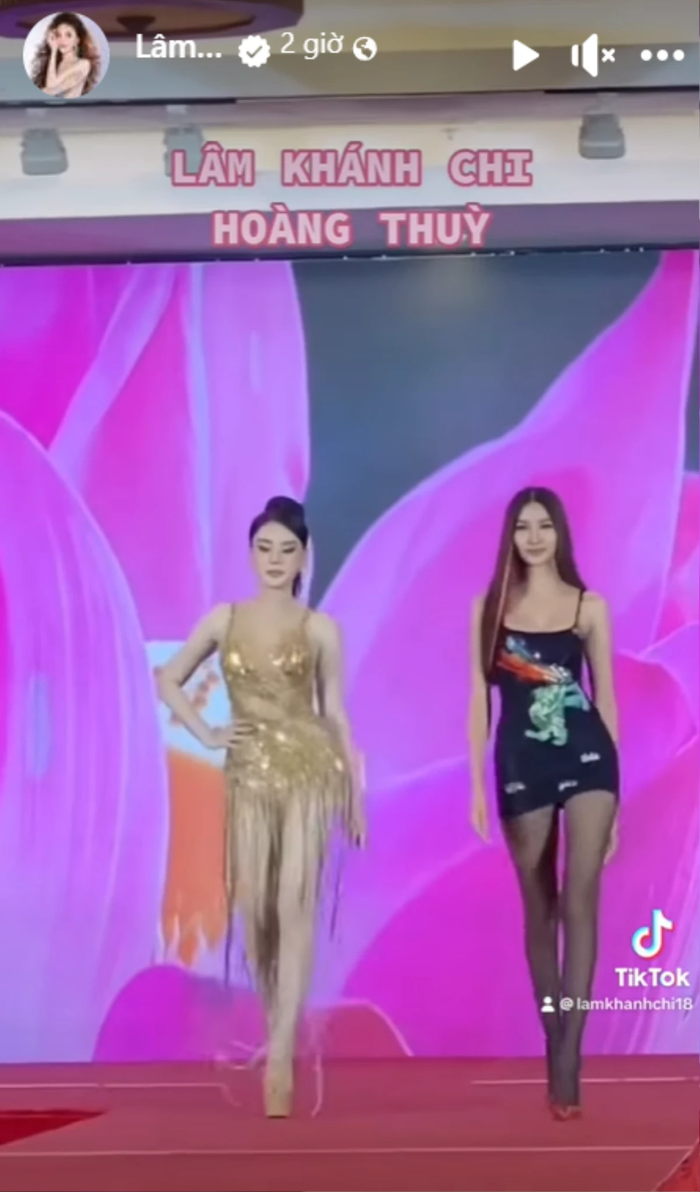 Lâm Khánh Chi từng thể hiện trình catwalk cùng siêu mẫu Hoàng Thùy.