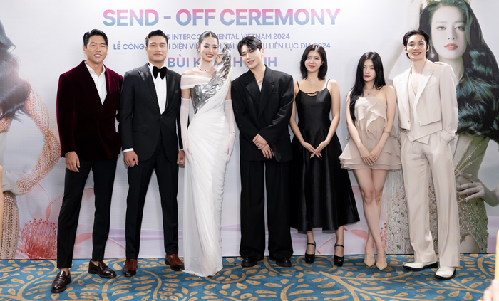 Dàn người chơi tại gameshow Đảo Thiên Đường đến ủng hộ Á hậu Khánh Linh tại buổi họp báo trao sash.