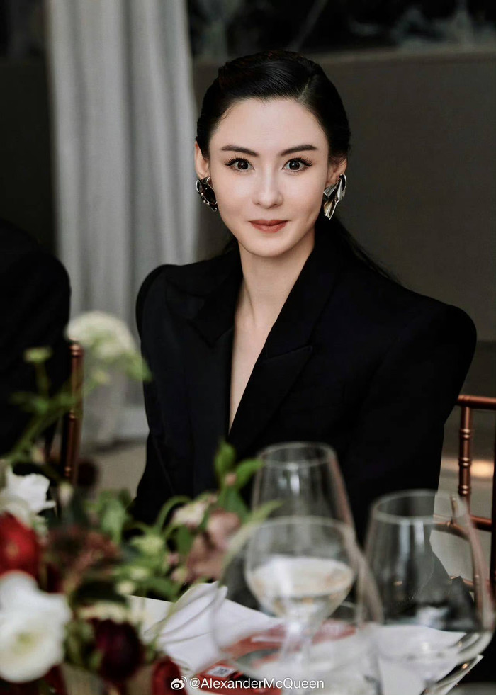 Hình ảnh Trương Bá Chi trong sự kiện vào tháng 11 năm ngoái.