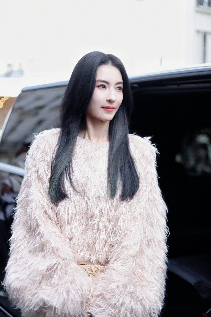 Trương Bá Chi từng bị nghi ngờ đã sinh em bé thứ 4.