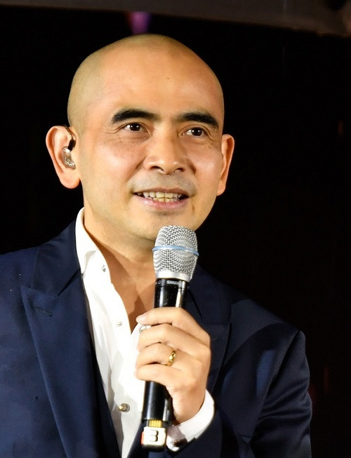 Đức Trí là nhạc sĩ đa tài, đứng sau thành công của nhiều bản tình ca gắn liền tên tuổi của Lam Trường, Hồ Ngọc Hà, Phương Vy...