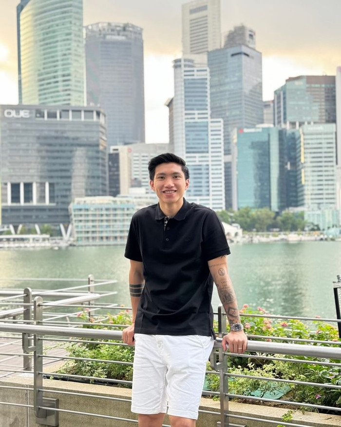 Thời gian qua, Đoàn Văn Hậu bị dân mạng mỉa mai vì nghỉ bóng đá dài hạn. Doãn Hải My đã đanh thép bảo vệ chồng.