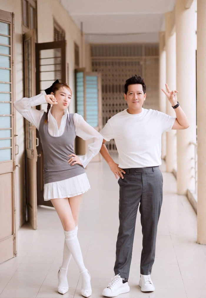 Trường Giang - Nhã Phương tung bộ ảnh thanh xuân kỷ niệm 10 năm bên nhau Ảnh 3