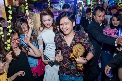 Trường Giang cầu hôn Nhã Phương ngay trên sóng truyền hình. 