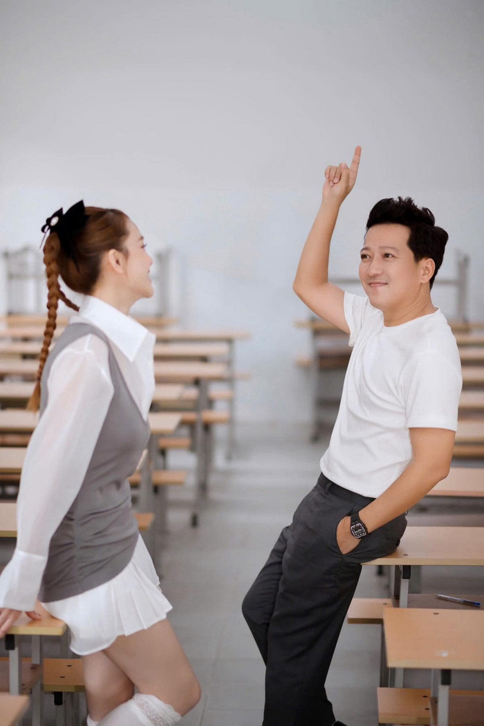 Trường Giang - Nhã Phương tung bộ ảnh thanh xuân kỷ niệm 10 năm bên nhau Ảnh 4