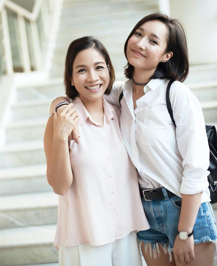 Diva Mỹ Linh và con gái Anna Trương.
