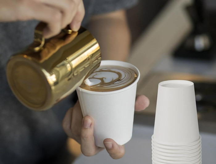 Cốc nước anh Zang uống có độc.