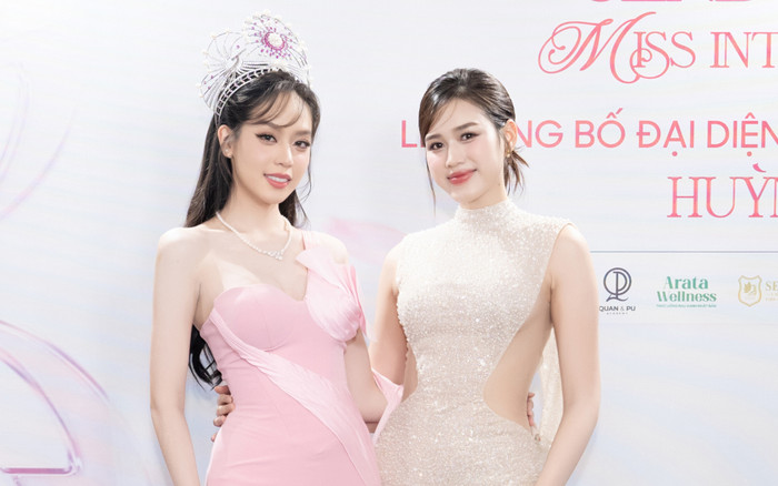 Trang phục khiến các Hoa hậu bị đồn mang bầu: Đỗ Thị Hà lộ 'bé mỡ' rõ rệt Ảnh 2