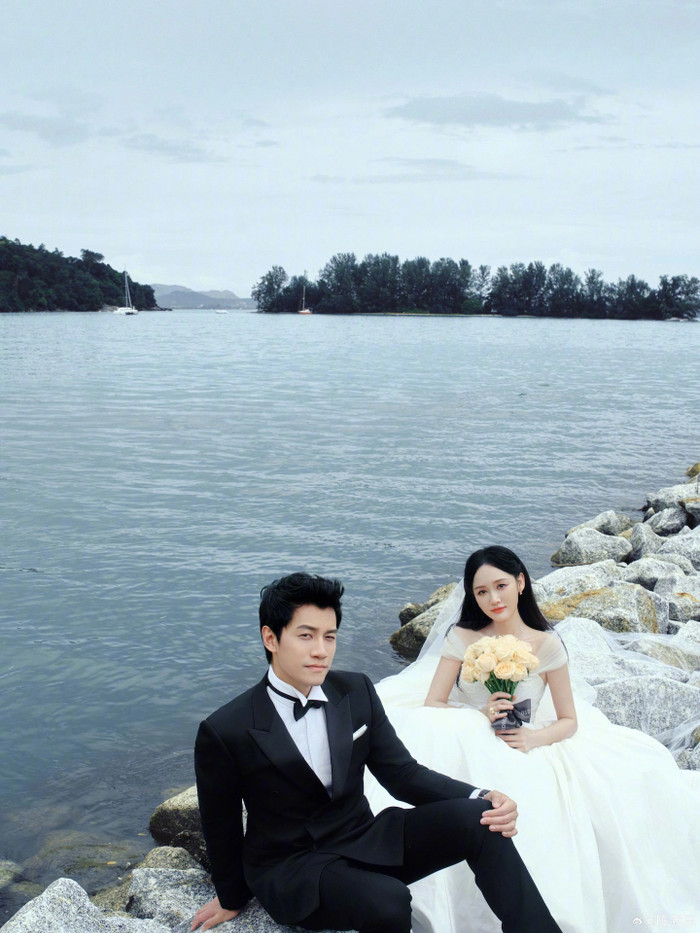 Nữ diễn viên lớn hơn chồng 9 tuổi.