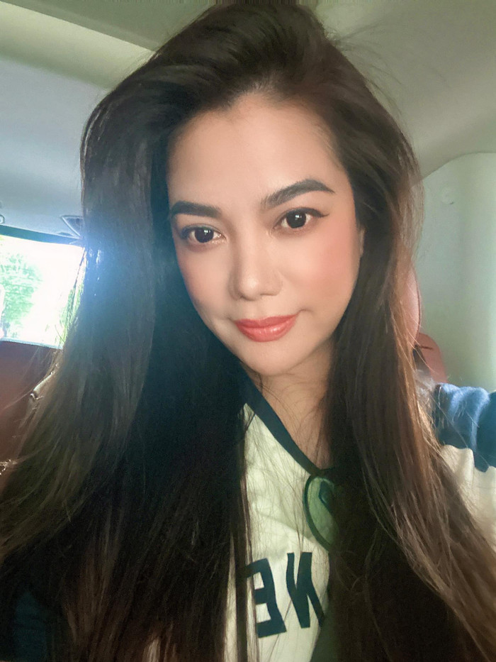 Trương Ngọc Ánh tái xuất mạng xã hội sau 2 tuần được cho 'ở ẩn'.