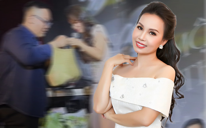 Cẩm Ly được khán giả tặng quà có một không hai trên sân khấu Ảnh 2