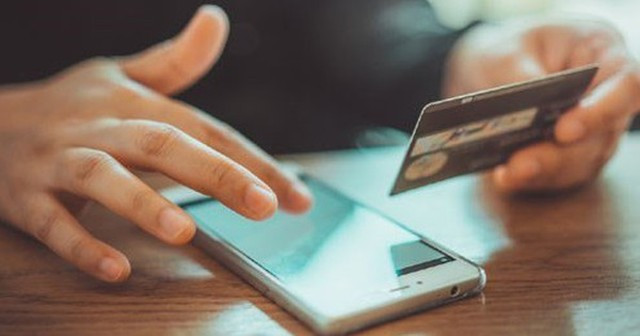 Con trai chị Ngọc đã chuyển cho người lạ 200 triệu đồng (Ảnh minh họa)