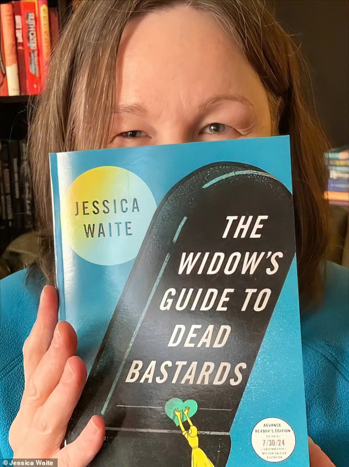 Jessica chia sẻ câu chuyện của mình trong hồi ký.