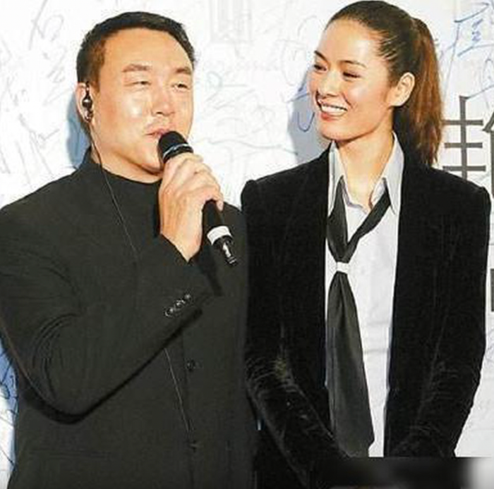 Chuyện tình của Mã Diễm Lệ và Lang Côn từng khiến cánh truyền thông tiêu tốn không ít giấy mực.