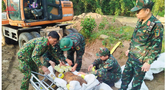 Hủy nổ thành công bom “khủng” nặng 800kg ở Sông Lô, đảm bảo an toàn khu vực.