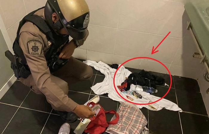 Khi cảnh sát xông vào và phát hiện ra hiện trường náo loạn đầy vật dụng khả nghi.