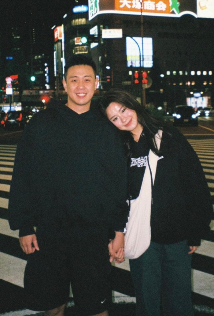 Huyme và Hàn Hằng thoải mái chia sẻ chuyện sống chung.