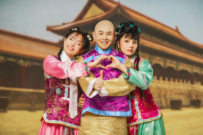 Showbiz 24h: Màn hoá trang của Binz, Châu Bùi, Duy Khánh khiến dân tình được phen cười 'nghiêng ngả'. Ảnh: FBNV