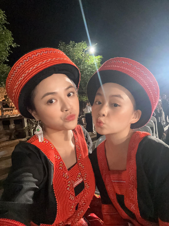 Hồng Nhung và Thu Quỳnh trong Cuộc Chiến Không Giới Tuyến