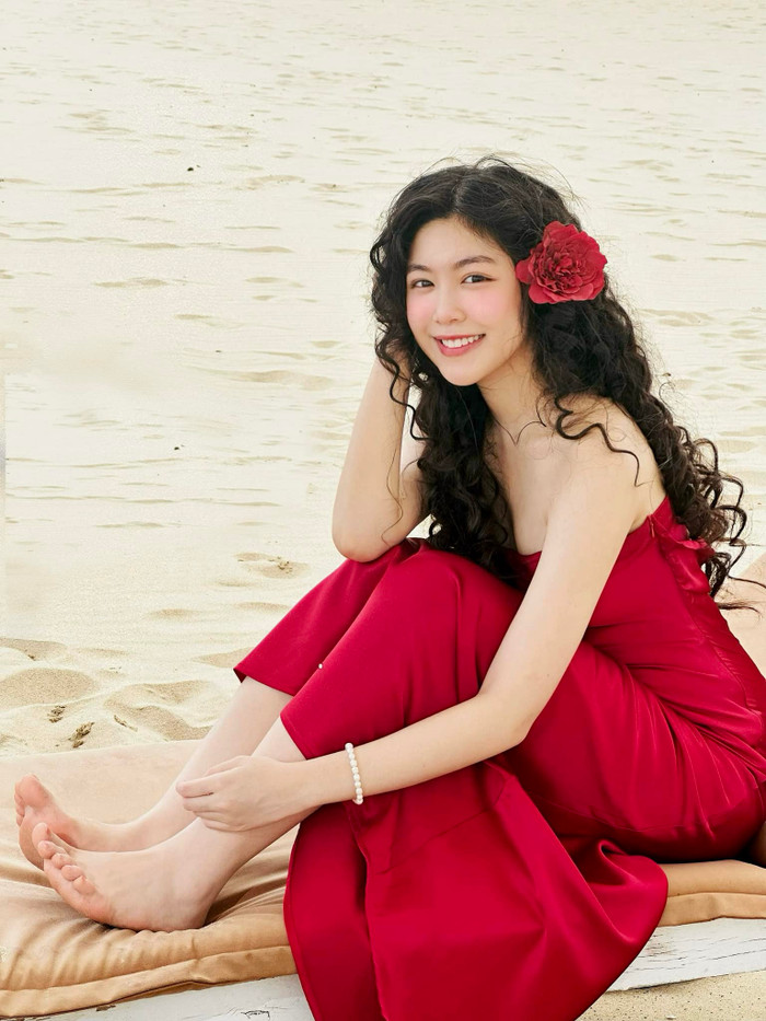 Ái nữ xinh như Hoa hậu nhà Quyền Linh.