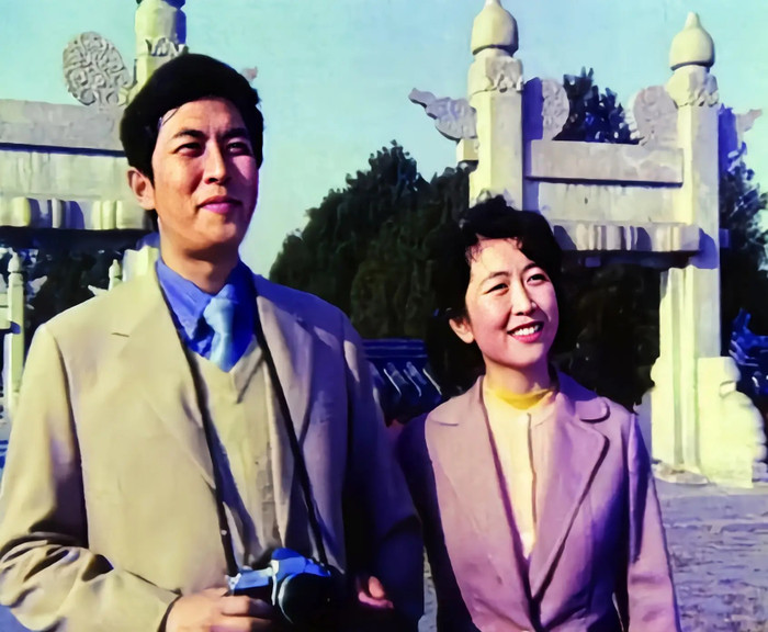 Ông đã phải chịu rất nhiều cay đắng trong cuộc hôn nhân này.