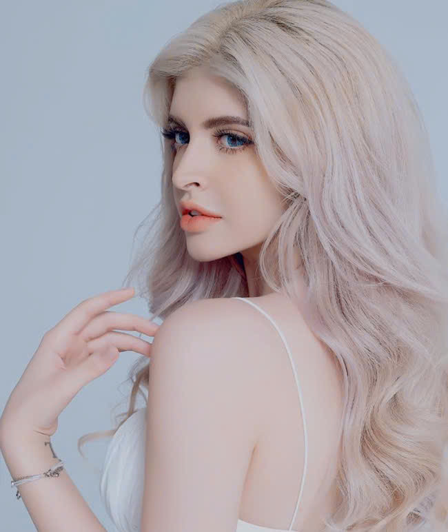 Người mẫu, diễn viên Andrea Aybar, 29 tuổi, tức Nguyễn Thị An - hay An Tây bị tạm giữ vì nghi liên quan đến ma túy.