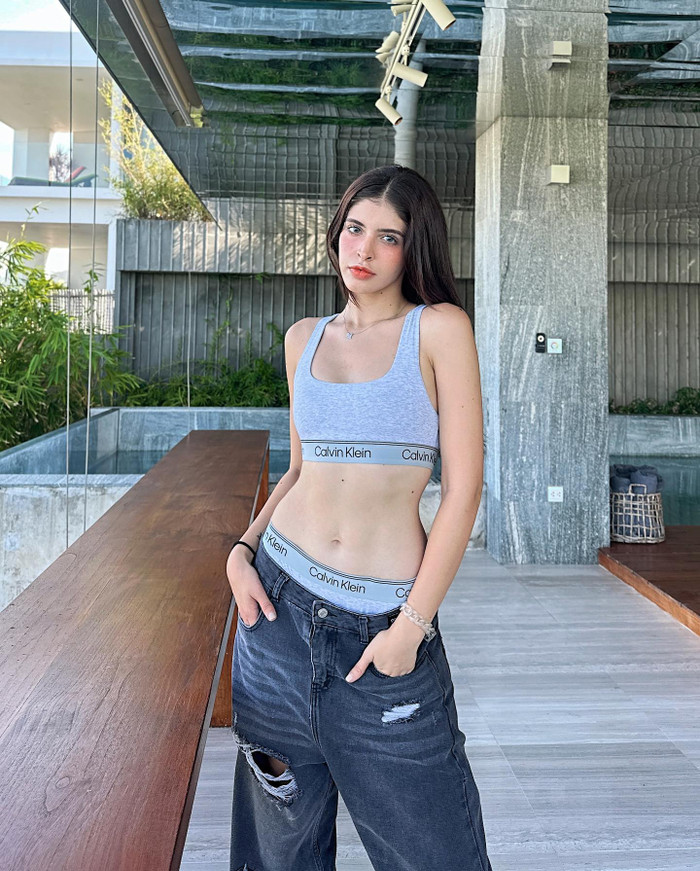 An Tây đóng nhiều phim nhưng chưa có vai diễn để đời.