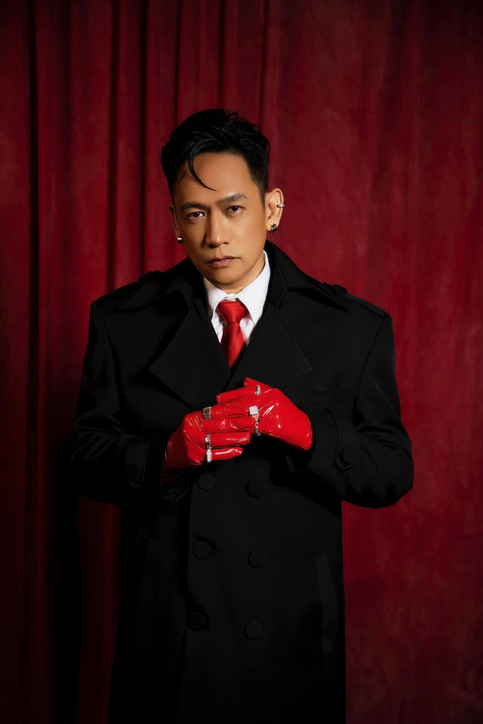 Tháng 9 vừa qua, Duy Mạnh và Tuấn Hưng tổ chức đêm nhạc, thu về khoảng hơn 3 tỷ đồng và chuyển đến Mặt trận Tổ quốc để ủng hộ người dân chịu ảnh hưởng từ bão lũ.