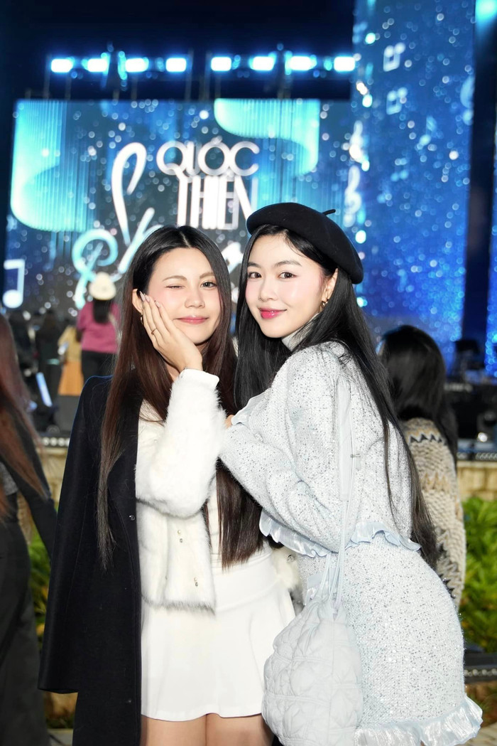 Lọ Lem và Hạt Dẻ nhà Quyền Linh được dự đoán sẽ sớm trở thành hai người đẹp gây 'sốt' trong giới showbiz. Ảnh: FBNV