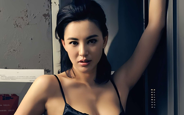 'Nữ diễn viên được khao khát nhất' táo bạo trên màn ảnh, được khen vì có 1 điều đặc biệt hơn người Ảnh 2