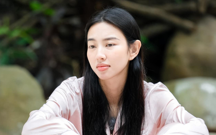 Hoa hậu Thùy Tiên tự phá bỏ hình tượng sau khi tham gia phim gắn mác 18+ Ảnh 2