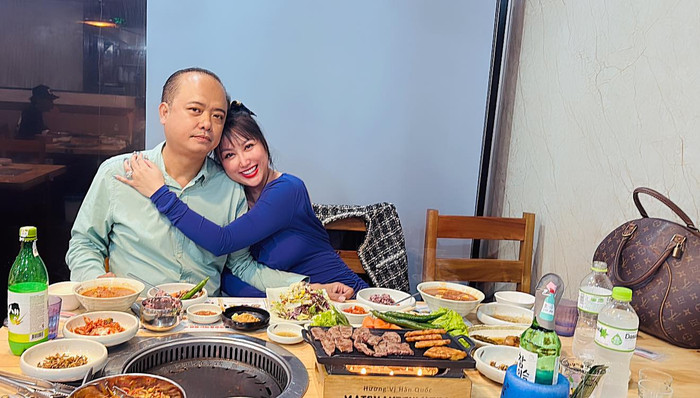 Phi Thanh Vân hạnh phúc bên bạn trai hơn 10 tuổi.