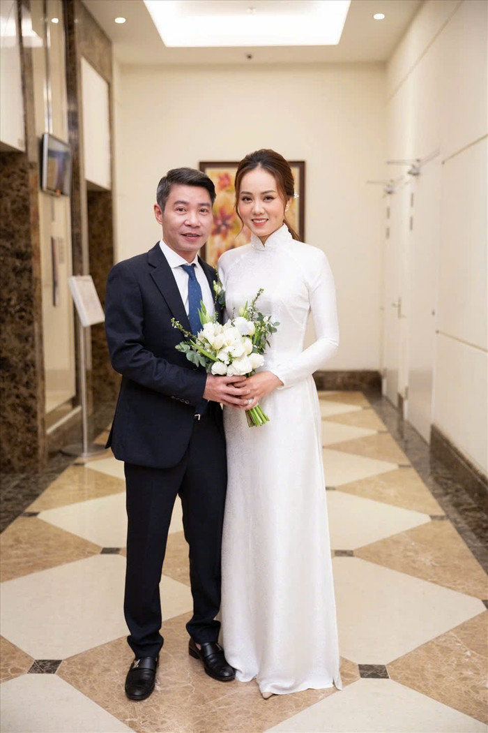 Ngọc Hà chưa sẵn sàng có con khi hoàn cảnh gia đình hiện tại còn nhiều khó khăn.