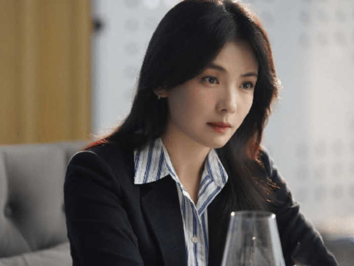 Sự nghiệp của nữ diễn viên bị ảnh hưởng vì nhận lời đóng quá nhiều bộ phim có nội dung kém chất lượng.