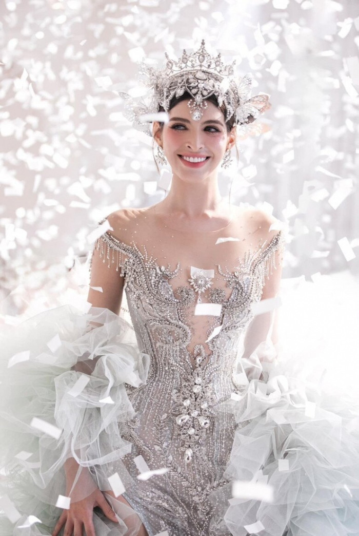 An Tây từng mong muốn đi thi hoa hậu ở Việt Nam nhưng không được do vấn đề về giấy tờ. 