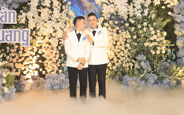 Không gian lễ cưới ngập hoa, đẹp tựa cổ tích của Hà Trí Quang và Thanh Đoàn Ảnh 2