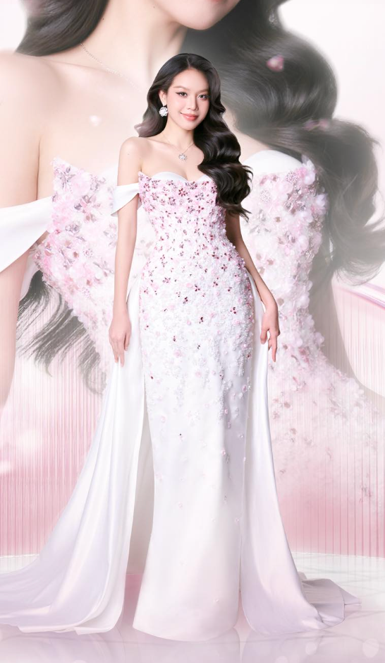 Tại thời điểm khi Thanh Thuỷ công bố bộ váy này sẽ diện trong đêm chung kết, cô vô tình nhận về vô số ý kiến trái chiều từ khán giả. Ảnh: Sưu tầm