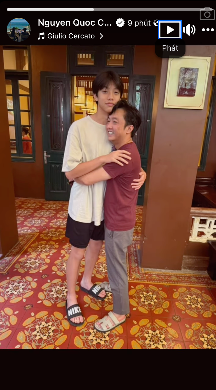 Con trai Hồ Ngọc Hà luôn gây bất ngờ mỗi khi lộ diện bởi vóc dáng ngày càng cao lớn. Ảnh: Chụp màn hình