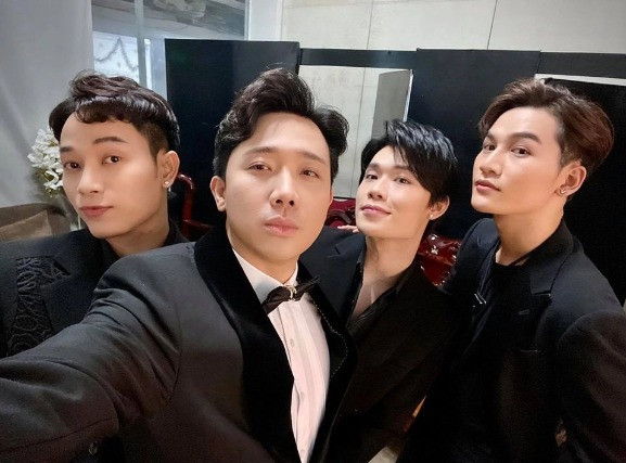 Hội bạn thân Cờ Cá Ngựa của Trấn Thành từng rất thân thiết, khiến nhiều khán giả ngưỡng mộ.