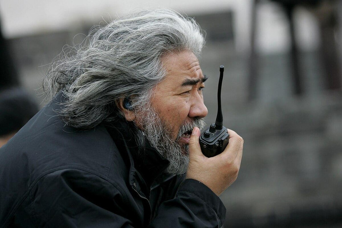 Tên tuổi nam diễn viên 'nổi như cồn' sau khi sản xuất loạt phim kiếm hiệp Kim Dung.