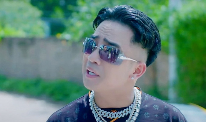Đỗ Duy Nam nhận được sự quan tâm của nhiều khán giả khi anh vào vai con trai của một ông trùm trong phim Độc Đạo.