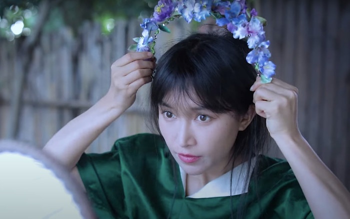 Lý Tử Thất lộ vai trần gợi cảm khi tái xuất, 3 năm ở ẩn chỉ làm một việc Ảnh 2